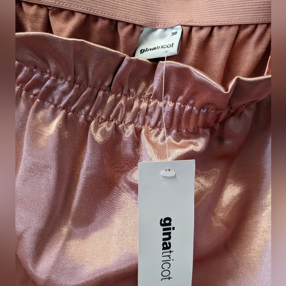 NWT Shimmery Pink Mini Skirt Size 38 - Picture 4 of 5